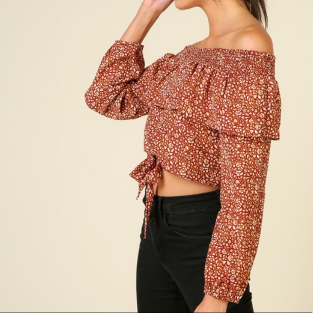 NWT Floral Off Shoulder Cropped Top - Picture 4 of 5